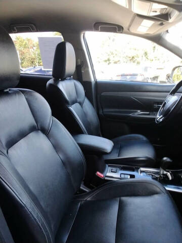 2020 Mitsubishi Outlander SEL