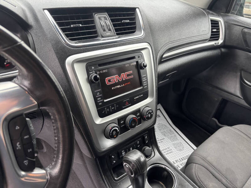 2014 GMC Acadia SLE-2