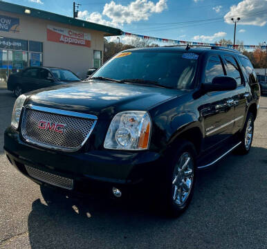 2014 GMC Yukon for sale at Campbell Auto Sales in Batavia OH