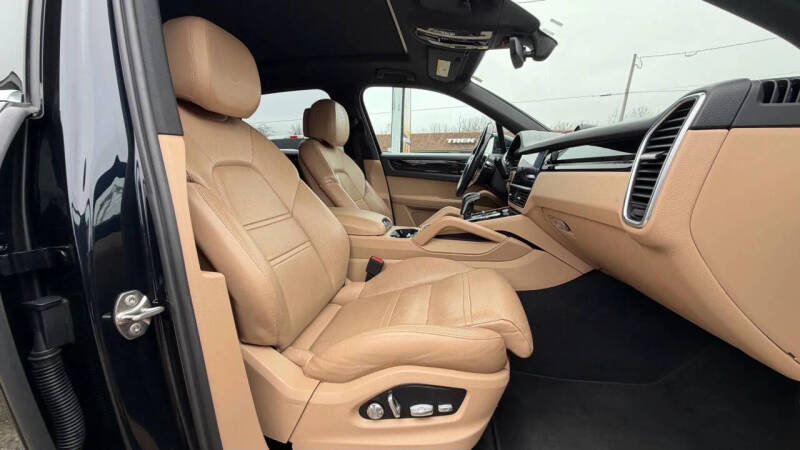 2019 Porsche Cayenne S