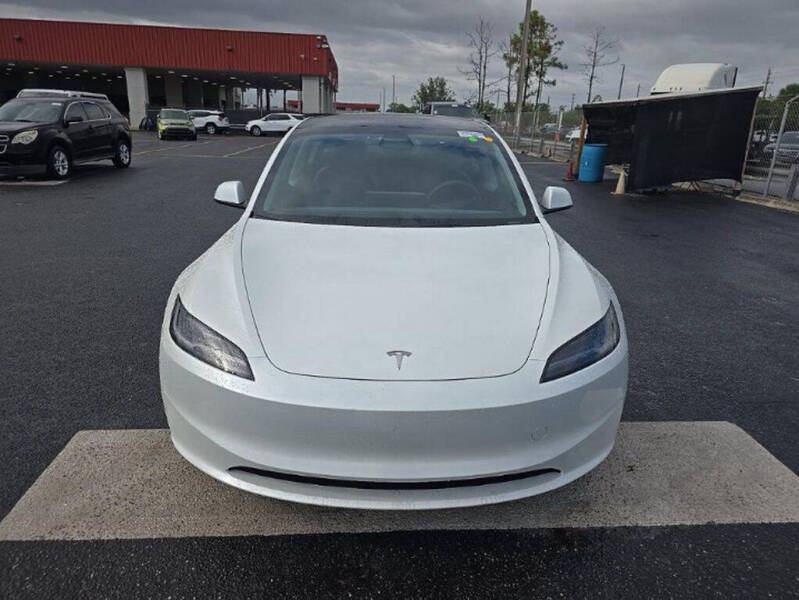 2025 Tesla Model 3 Long Range