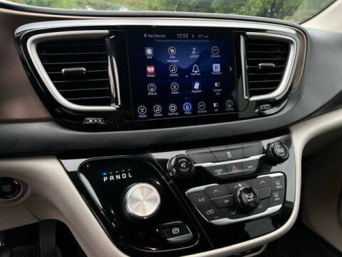 2017 Chrysler Pacifica Touring
