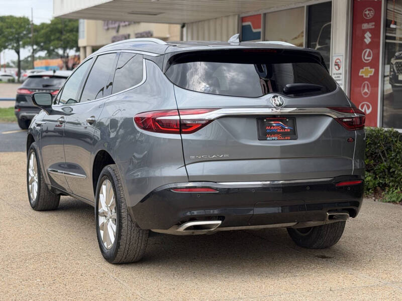 2021 Buick Enclave Essence