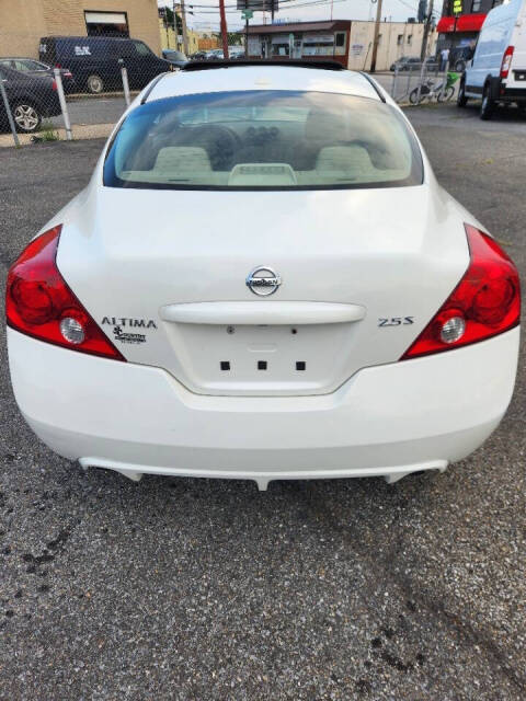 2012 Nissan Altima for sale at Uptown Diplomat Motor Cars in BALTIMORE, MD