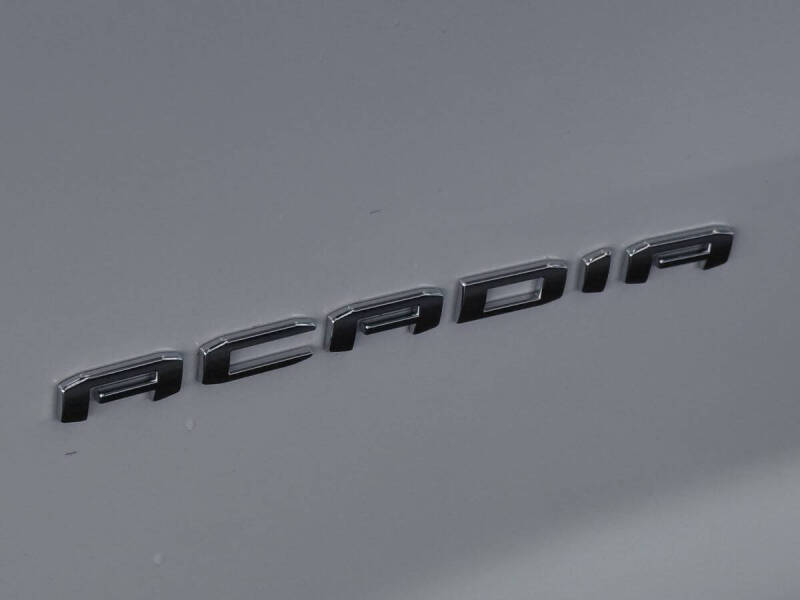 2024 GMC Acadia Denali