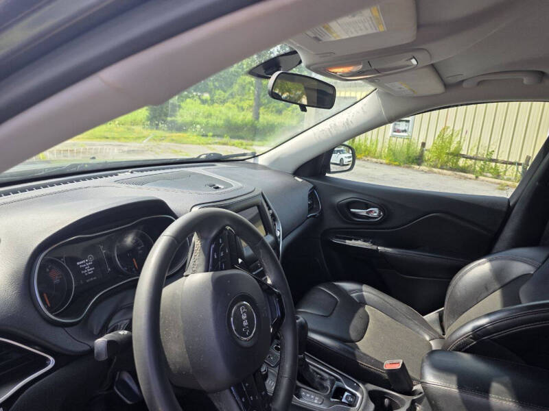 2020 Jeep Cherokee Altitude