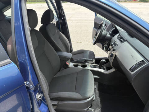 2009 Ford Focus SES
