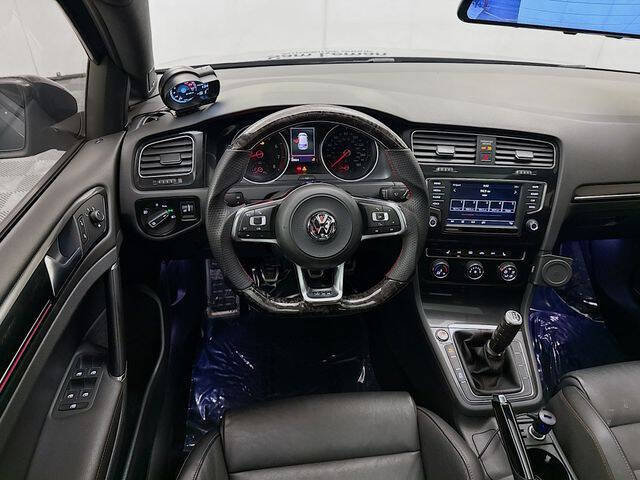 2017 Volkswagen Golf GTI SE