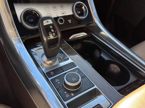 2022 Land Rover Range Rover Sport HSE Silver Edition