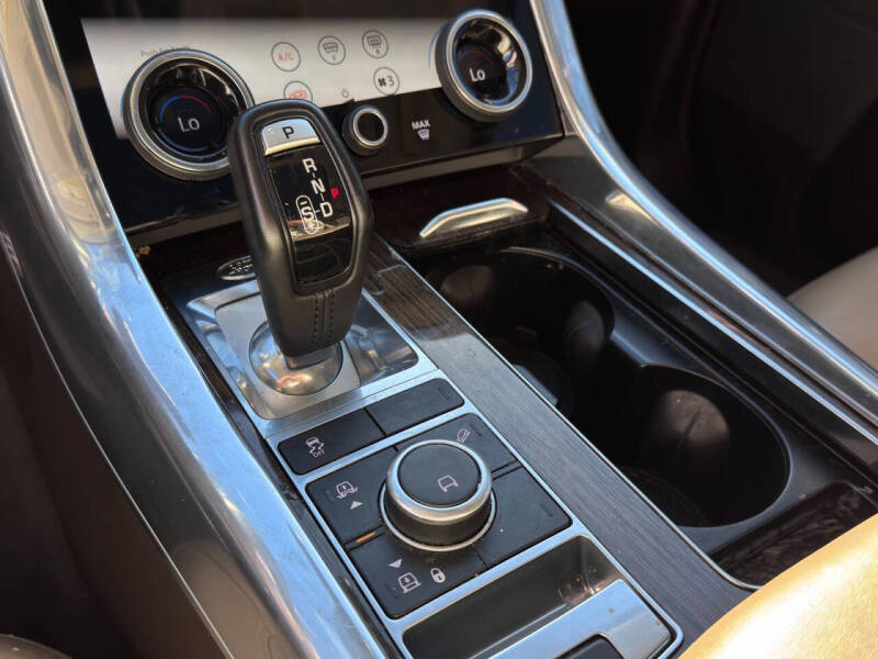 2022 Land Rover Range Rover Sport HSE Silver Edition