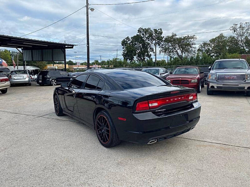 2014 Dodge Charger SE