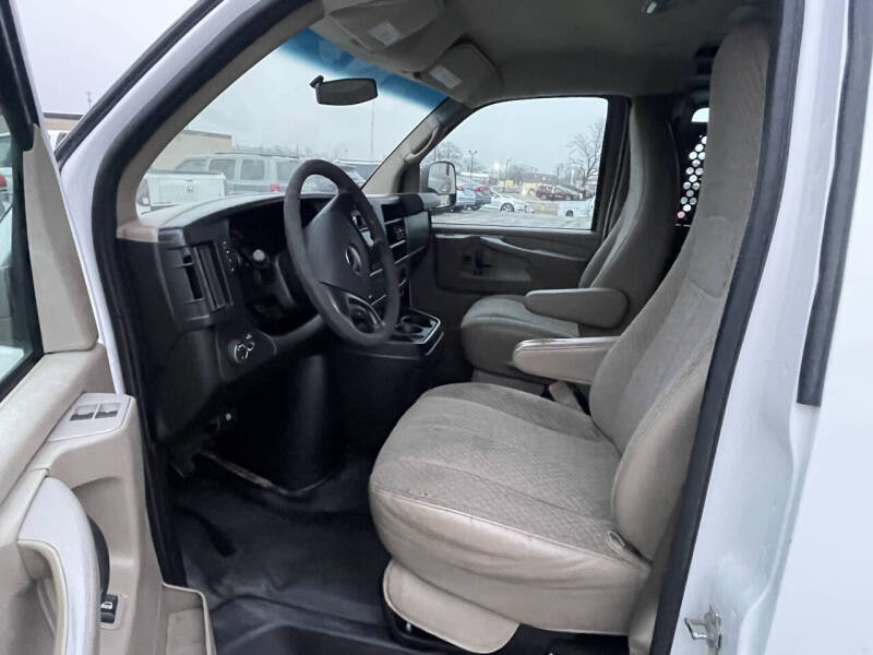 2015 GMC Savana 2500