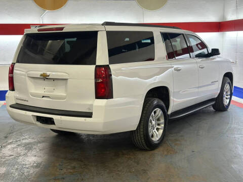 2019 Chevrolet Suburban LT