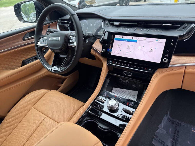 2026 Jeep Grand Cherokee Summit