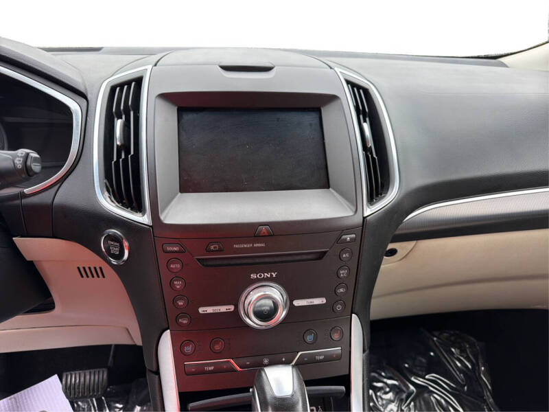 2018 Ford Edge Titanium