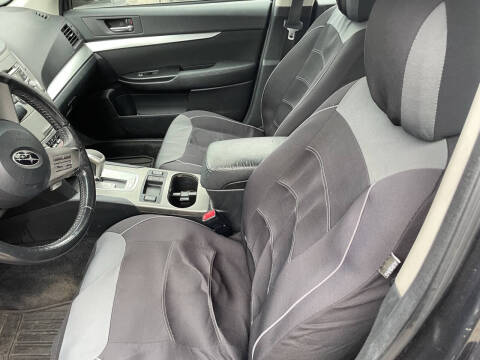 2010 Subaru Legacy 2.5i Premium