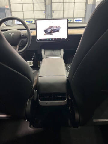 2025 Tesla Model Y Performance