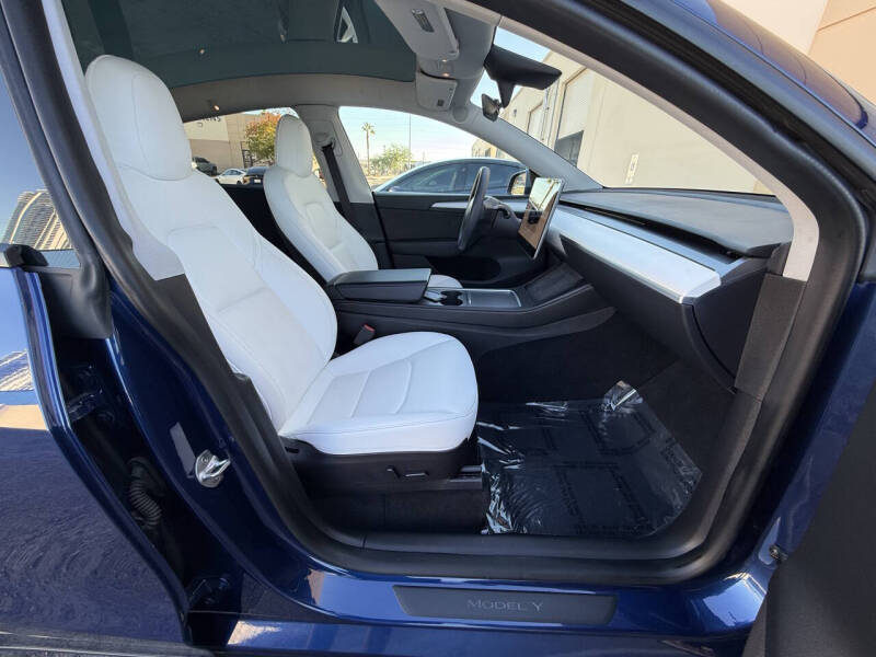 2023 Tesla Model Y Long Range