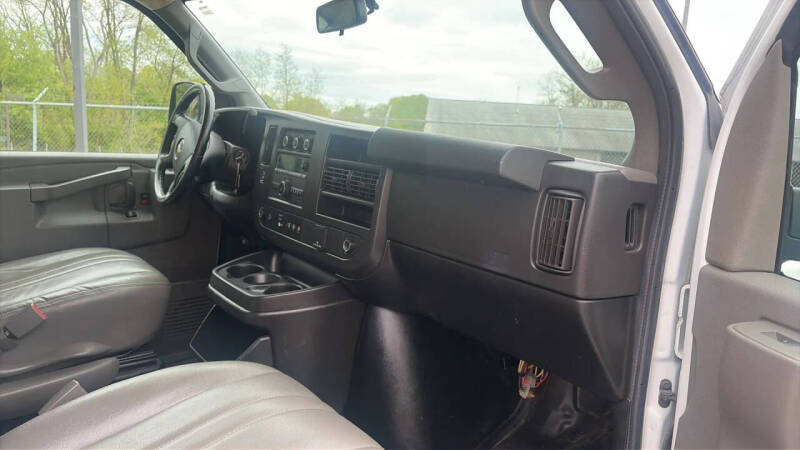 2020 Chevrolet Express 2500