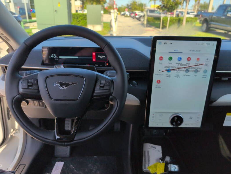 2025 Ford Mustang Mach-E Premium