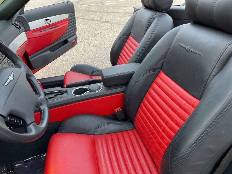 2002 Ford Thunderbird Deluxe