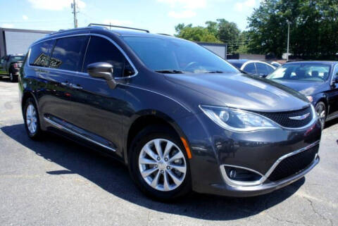 2018 Chrysler Pacifica for sale at CU Carfinders in Norcross GA