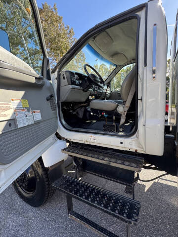 2005 Ford F-750 Super Duty