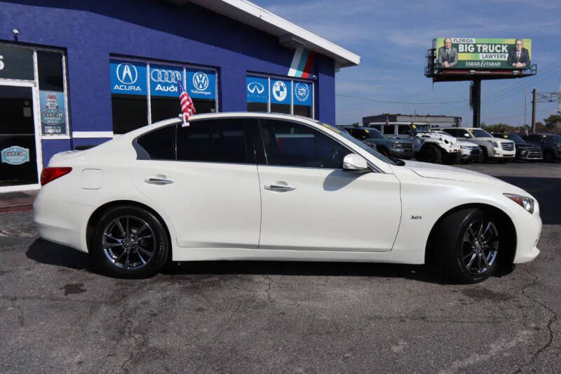 2017 Infiniti Q50 3.0T Signature Edition