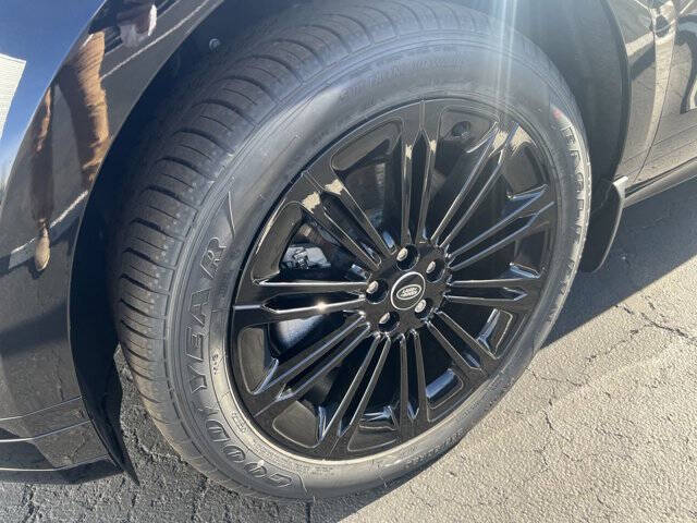 2025 Land Rover Range Rover Evoque P250 Dynamic SE