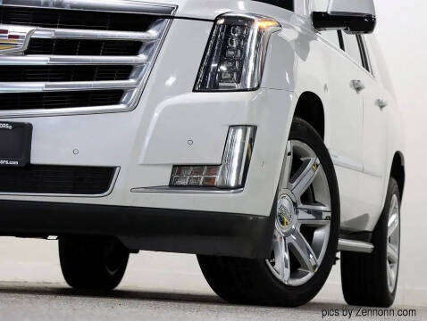 2018 Cadillac Escalade ESV Luxury