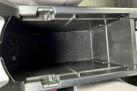 2012 Toyota Prius Plug-in Hybrid Advanced