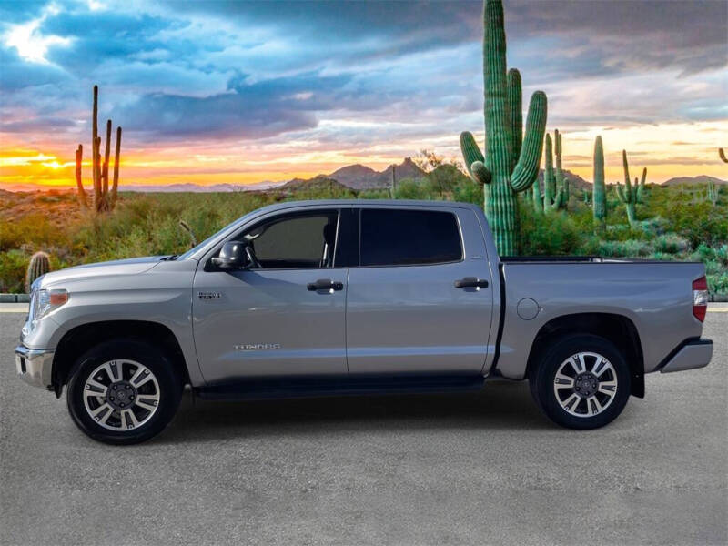 2017 Toyota Tundra SR5