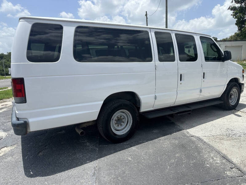 2013 Ford E-Series E-350 SD XL