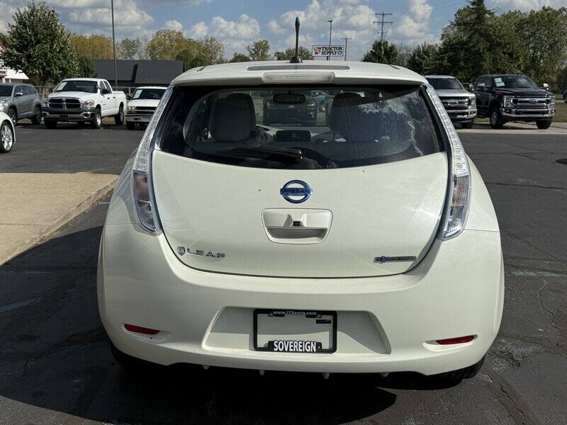 2011 Nissan LEAF SL