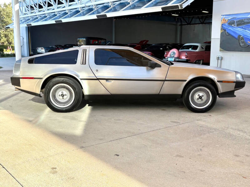 1981 DeLorean DMC-12