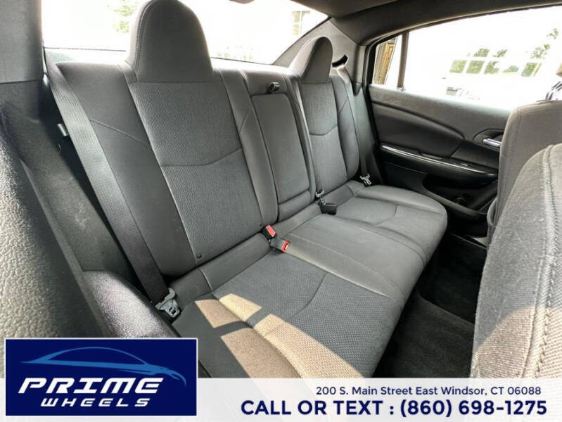 2013 Chrysler 200 LX