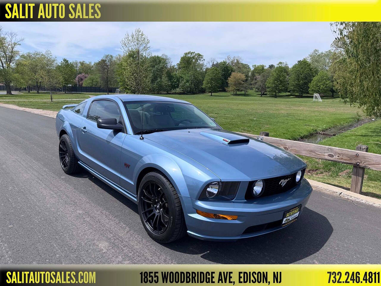 2007 Ford Mustang 1