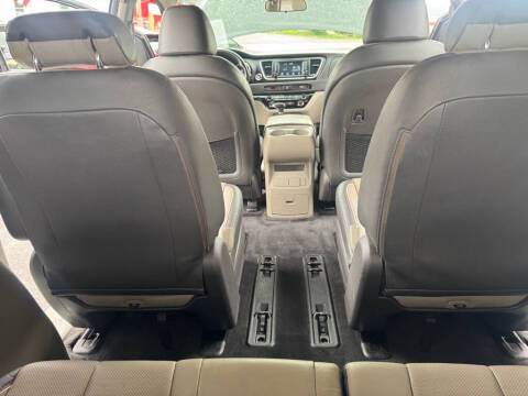 2017 Kia Sedona LX