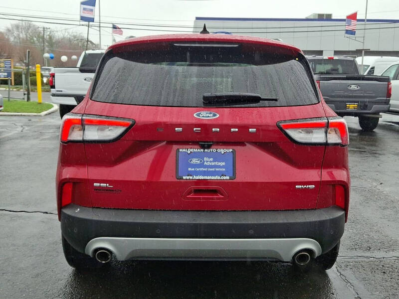 2021 Ford Escape SEL