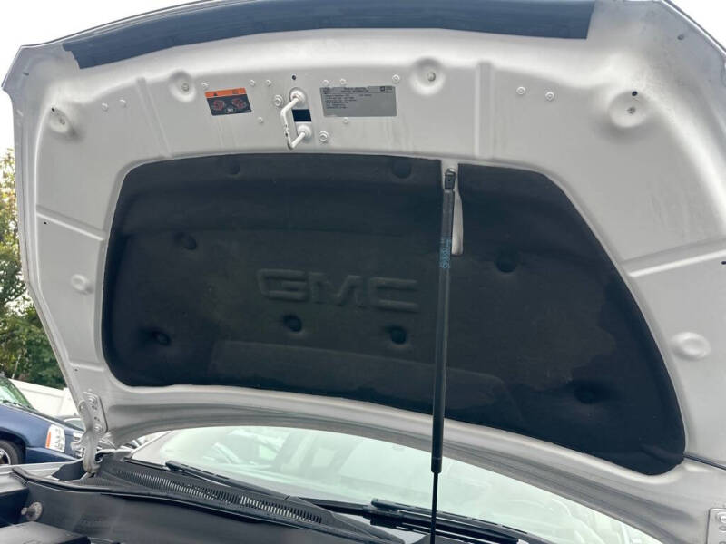 2016 GMC Acadia Denali