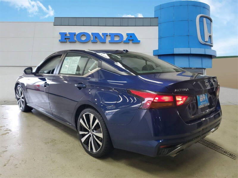 2021 Nissan Altima 2.5 SR