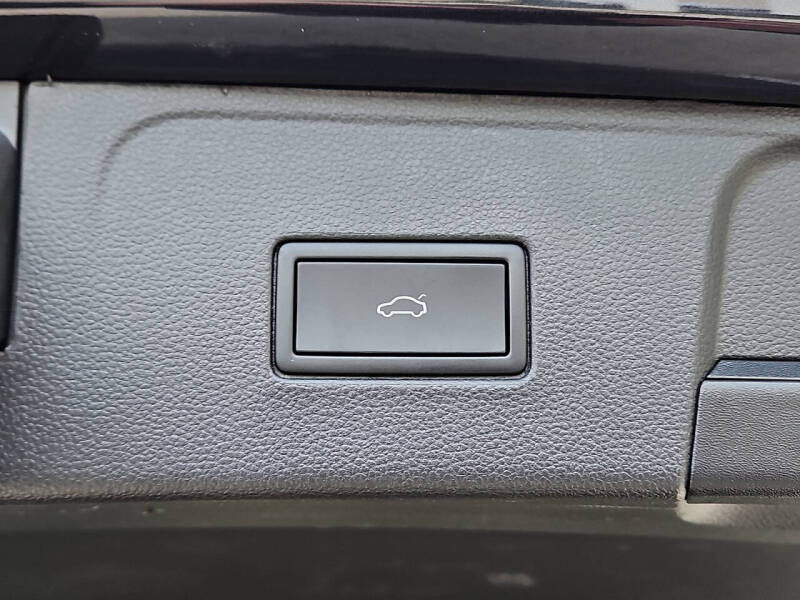 2023 Volkswagen Atlas V6 SE