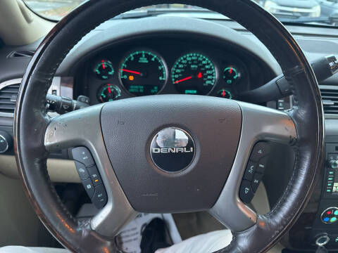 2011 GMC Yukon Denali