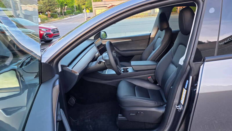 2024 Tesla Model Y Long Range