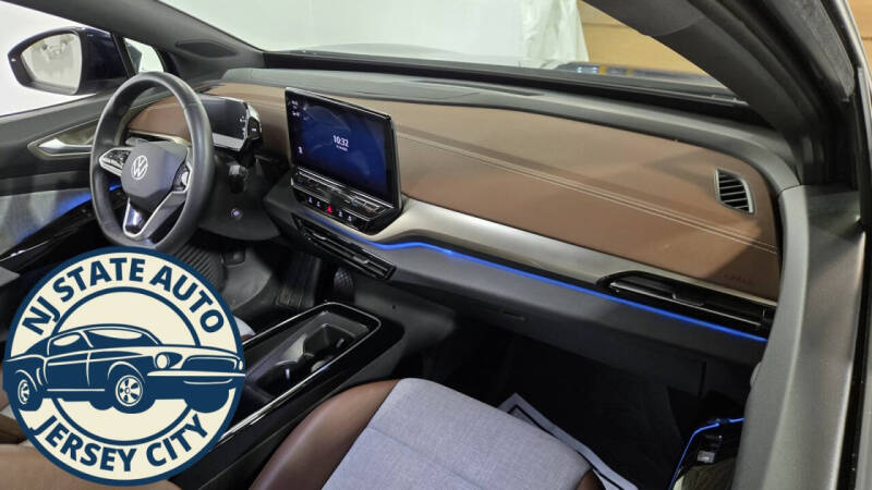 2023 Volkswagen ID.4 Pro