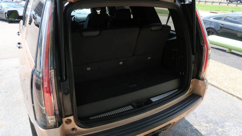 2020 Cadillac Escalade Platinum