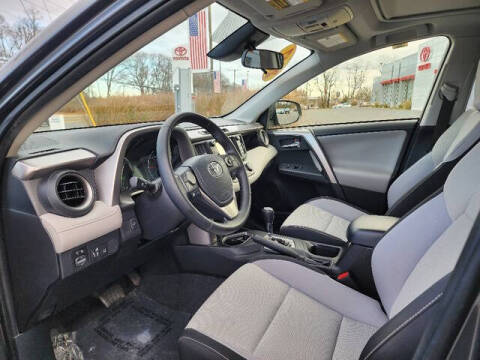 2017 Toyota RAV4 Hybrid XLE