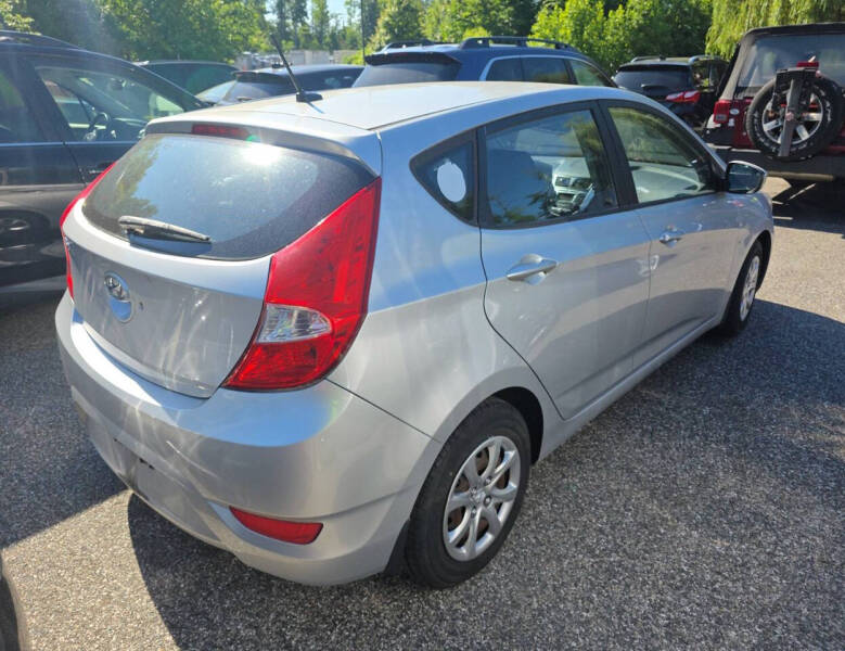 2013 Hyundai Accent GS