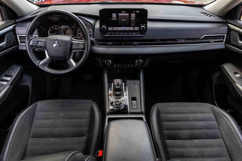 2024 Mitsubishi Outlander