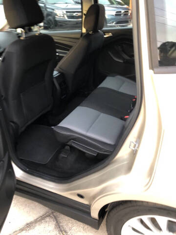 2017 Ford C-MAX Hybrid SE